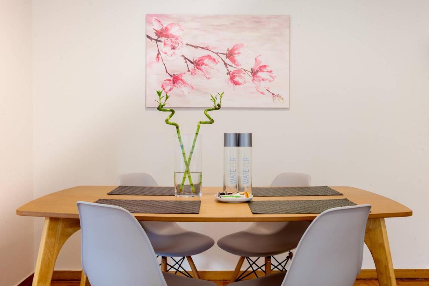 Toni'S 2Bd Home In Centre, 15 Sec To Metro 雅典 外观 照片